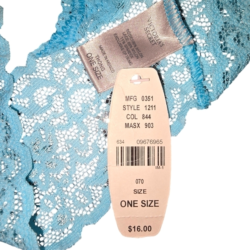 VICTORIA'S SECRET STRETCH LACE THONG - Picture 3 of 3